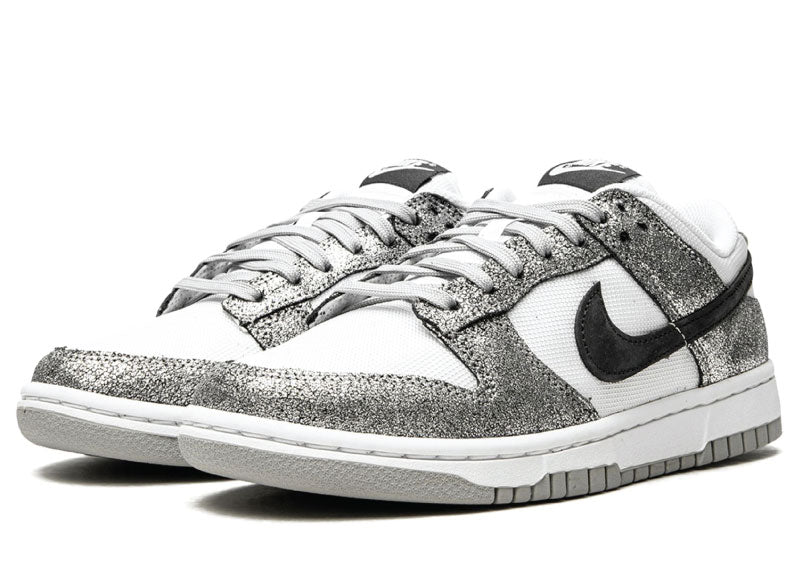 Wmns Dunk Low Golden Gals