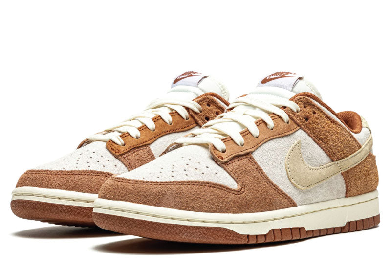 Dunk Low Premium Medium Curry